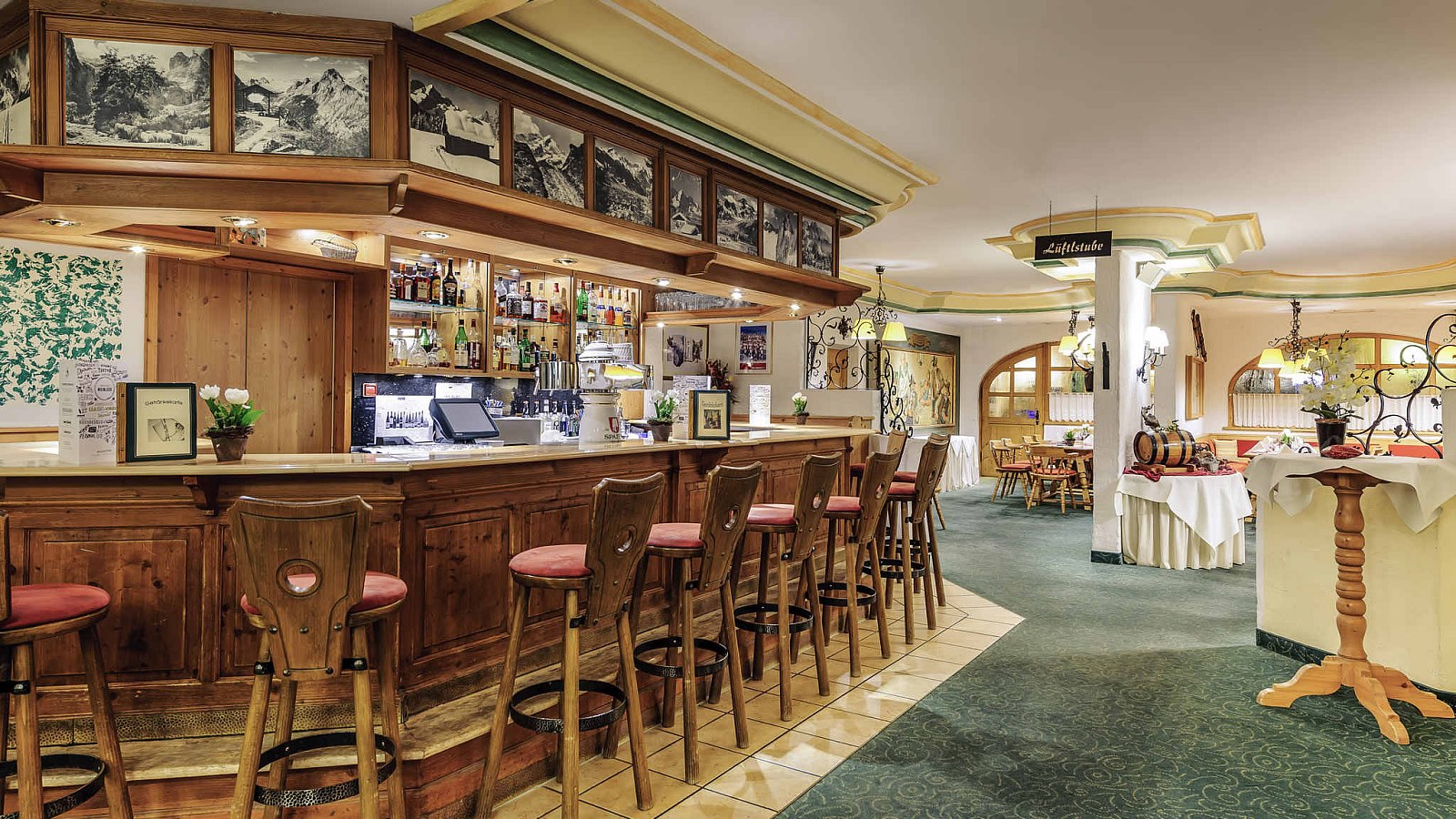 Gesundheitsreise mit Zuschuss Ihrer Krankenkasse nach Garmisch-Partenkirchen. Foto 9 zeigt eine Impression von Mercure Hotel oder seiner Umgebung.