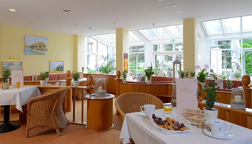 Gesundheitsreise mit Zuschuss Ihrer Krankenkasse nach Ostseebad Boltenhagen. Foto 6 zeigt eine Impression von Seehotel Großherzog v. Mecklenburg oder seiner Umgebung.