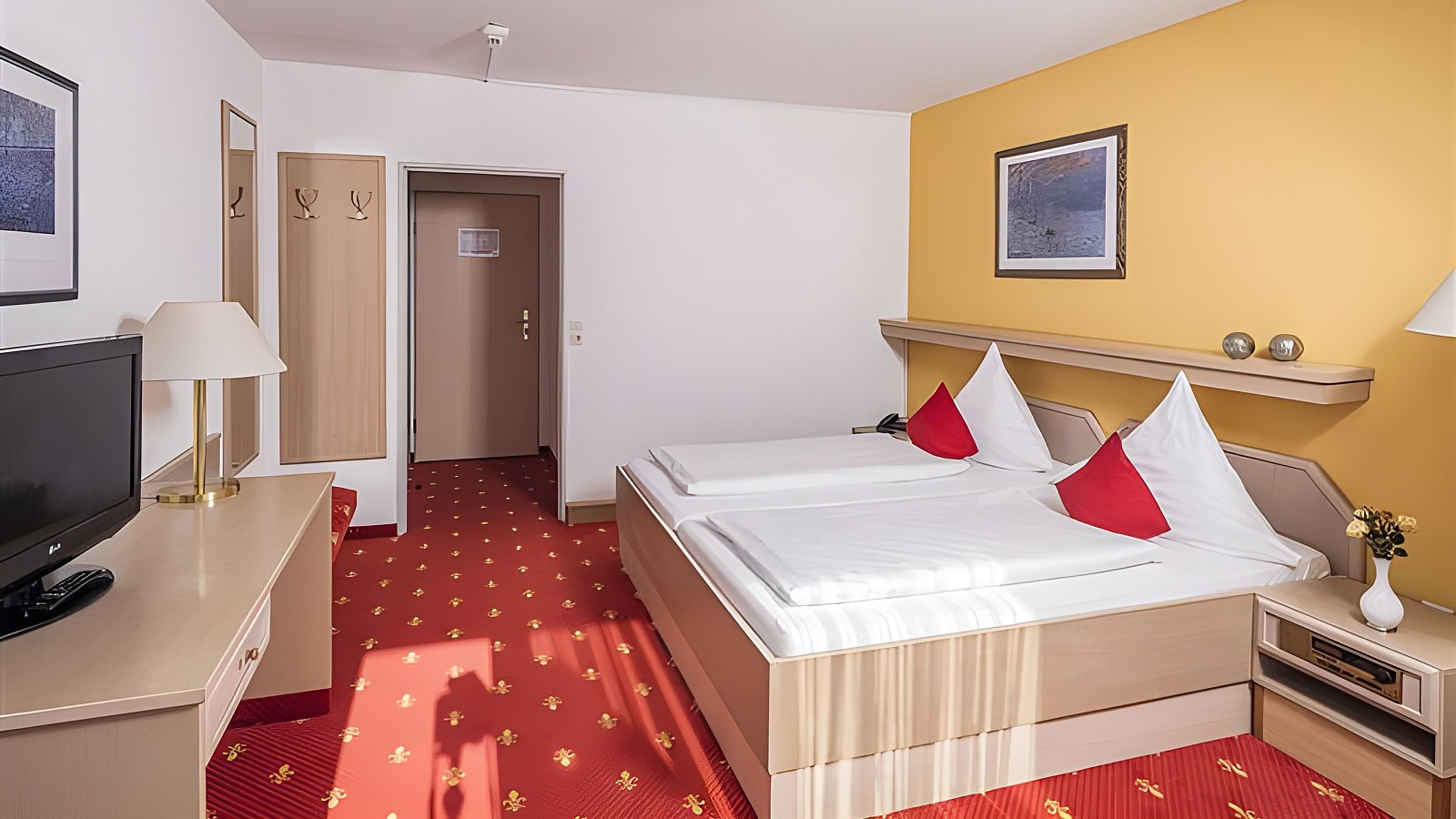 Bad Füssing - Kurhotel Panland - Impression 9 Gesundheitsreise mit Zuschuss Ihrer Krankenkasse nach Bad Füssing. Foto 9 zeigt eine Impression von Kurhotel Panland oder seiner Umgebung.