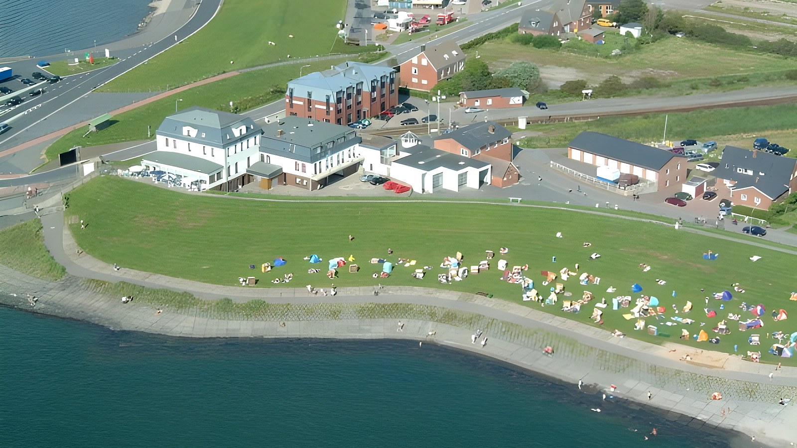 Gesundheitsreise mit Zuschuss Ihrer Krankenkasse nach Dagebüll. Foto 2 zeigt eine Impression von Strandhotel Dagebüll oder seiner Umgebung.