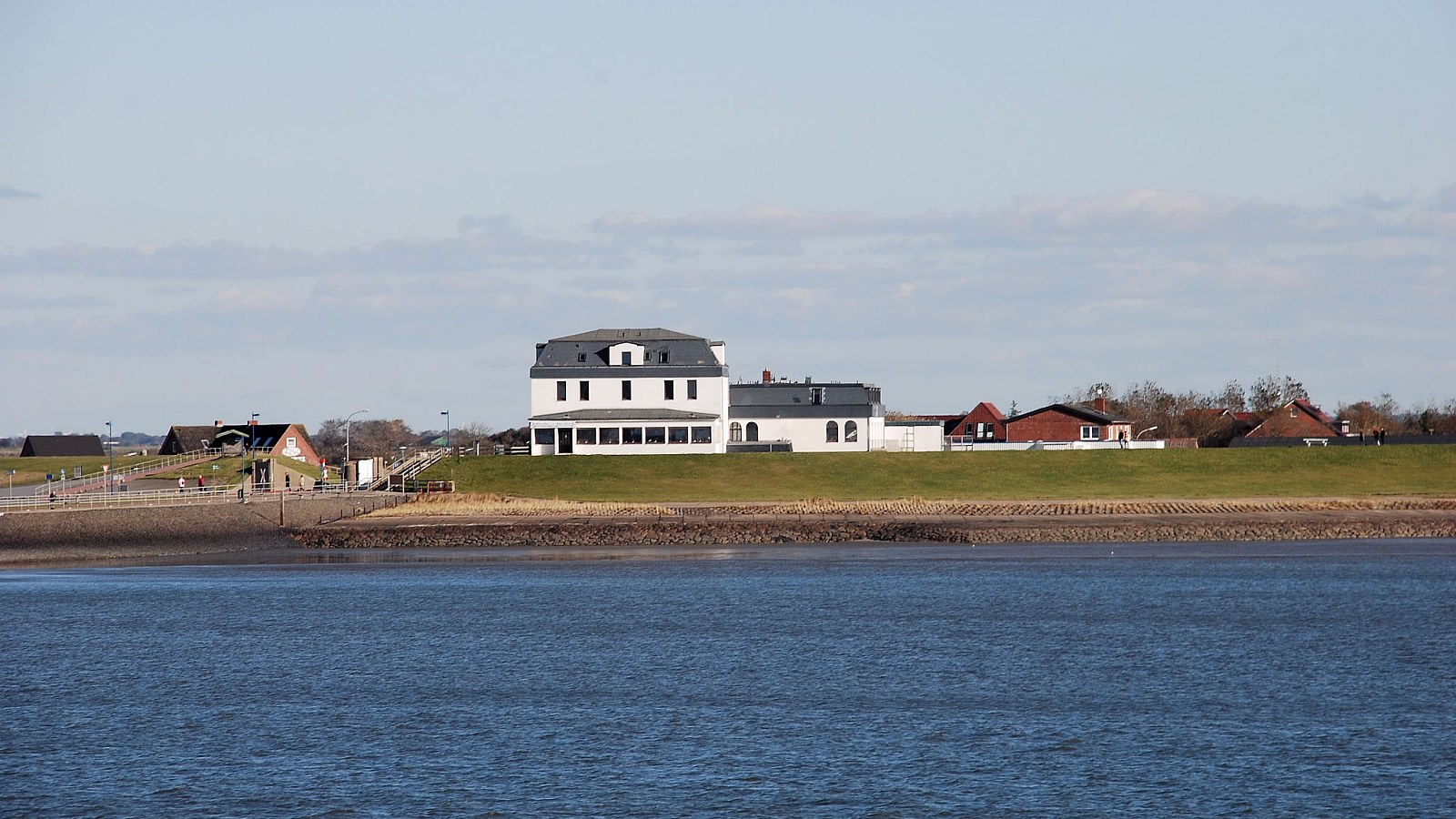 Gesundheitsreise mit Zuschuss Ihrer Krankenkasse nach Dagebüll. Foto 3 zeigt eine Impression von Strandhotel Dagebüll oder seiner Umgebung.