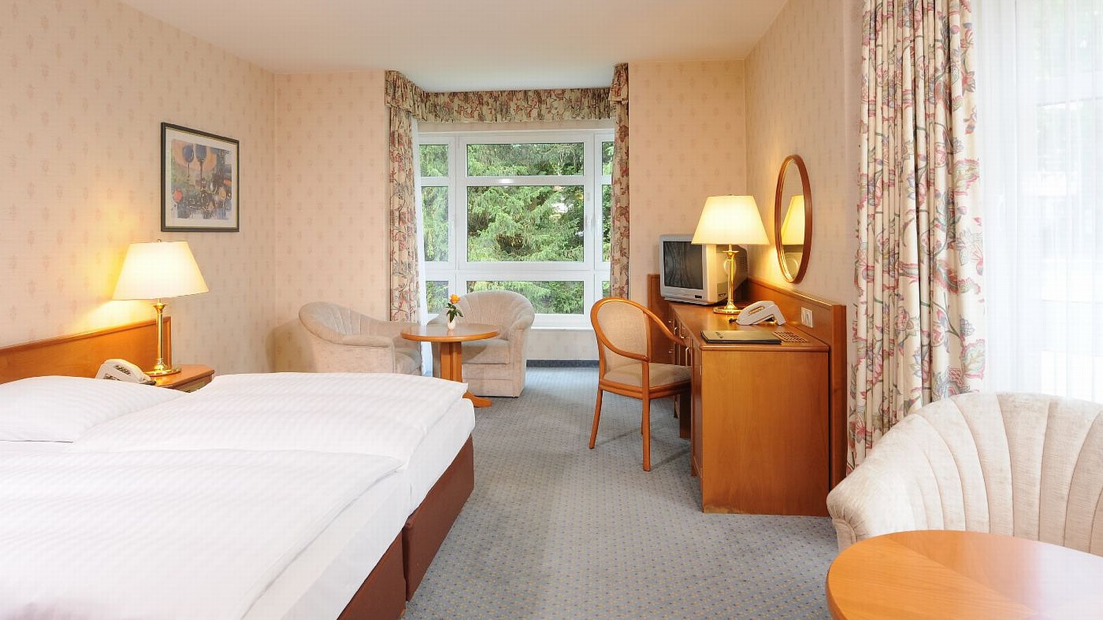 Gesundheitsreise mit Zuschuss Ihrer Krankenkasse nach Bad Wildungen. Foto 10 zeigt eine Impression von Maritim Hotel oder seiner Umgebung.