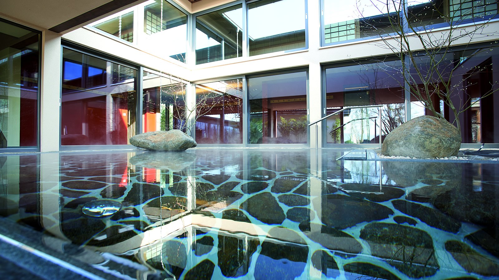 Gesundheitsreise mit Zuschuss Ihrer Krankenkasse nach Radolfzell. Foto 5 zeigt eine Impression von bora HotSpaResort oder seiner Umgebung.