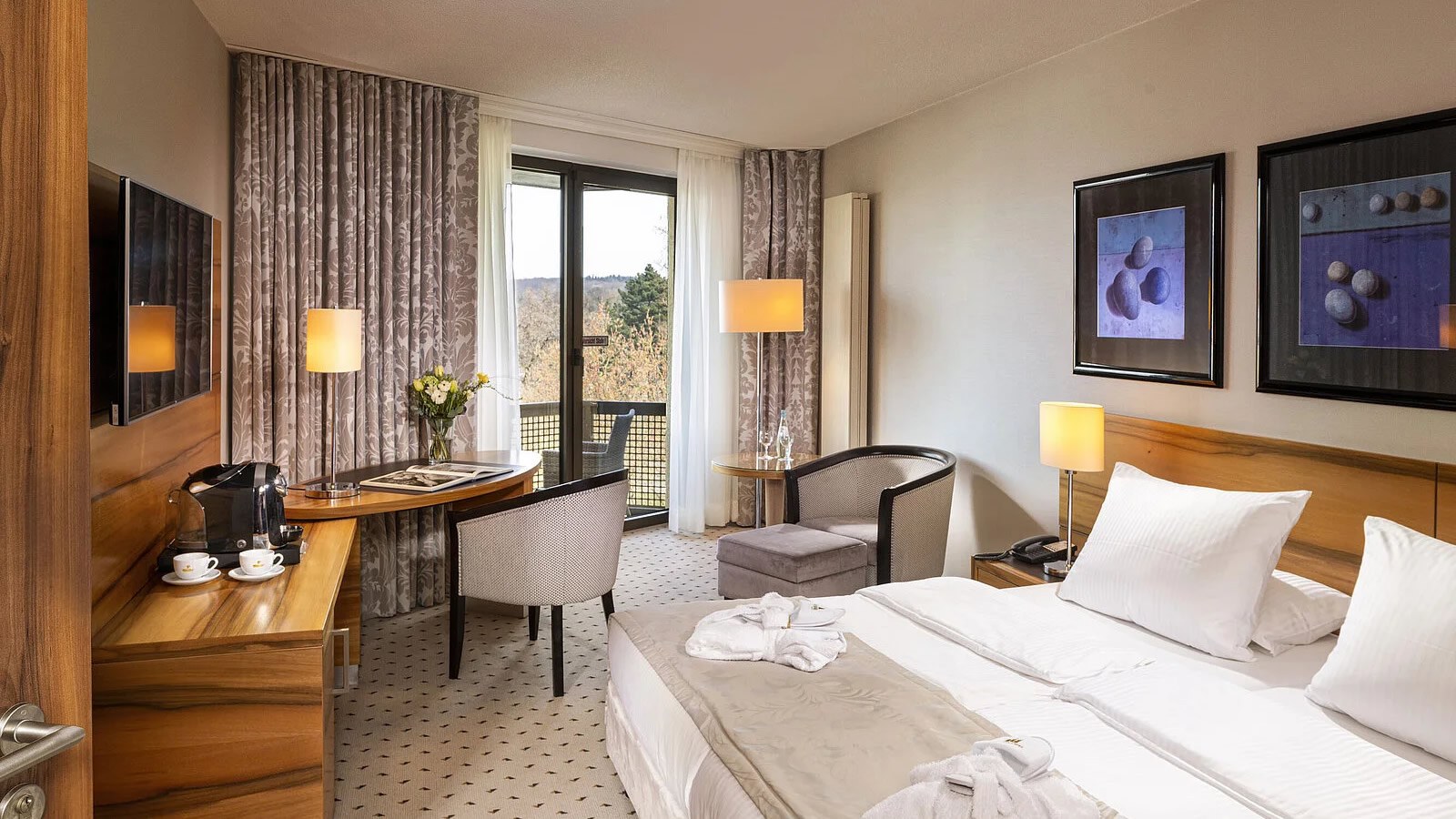 Gesundheitsreise mit Zuschuss Ihrer Krankenkasse nach Bad Homburg. Foto 18 zeigt eine Impression von Maritim Hotel oder seiner Umgebung.