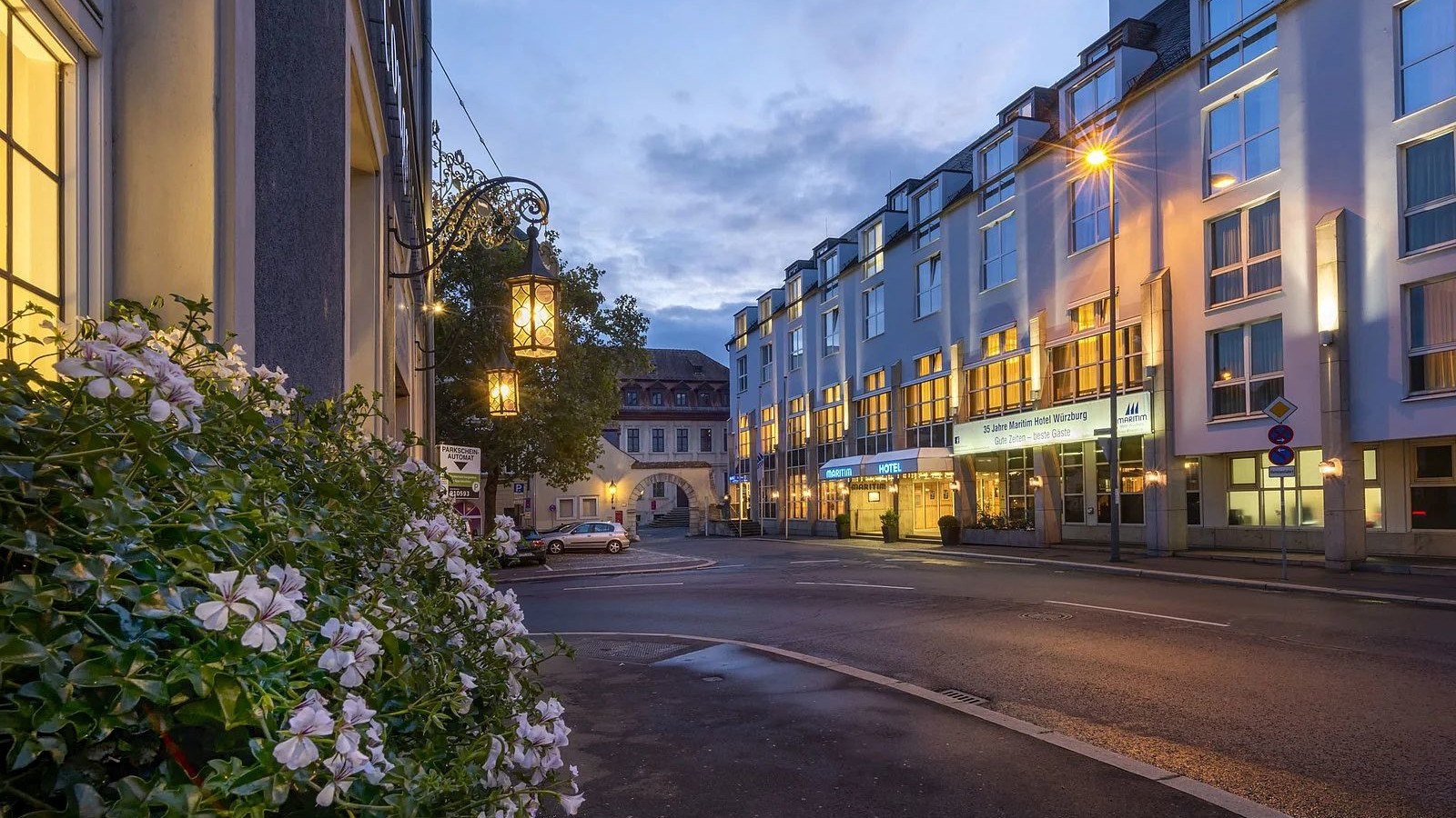 Gesundheitsreise mit Zuschuss Ihrer Krankenkasse nach Würzburg. Foto 3 zeigt eine Impression von Maritim Hotel oder seiner Umgebung.