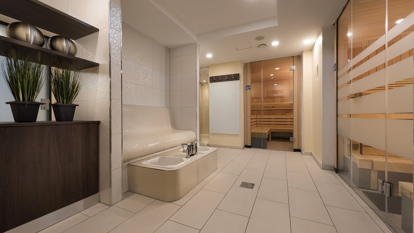 Gesundheitsreise mit Zuschuss Ihrer Krankenkasse nach Königswinter. Foto 3 zeigt eine Impression von Maritim Hotel  oder seiner Umgebung.