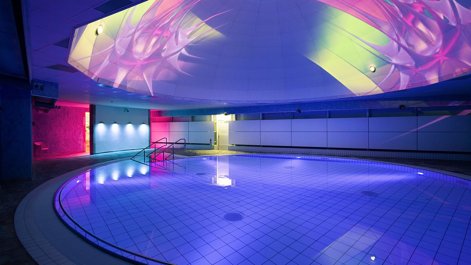 Gesundheitsreise mit Zuschuss Ihrer Krankenkasse nach Bad Schandau. Foto 3 zeigt eine Impression von Hotel Elbresidenz an der Therme oder seiner Umgebung.