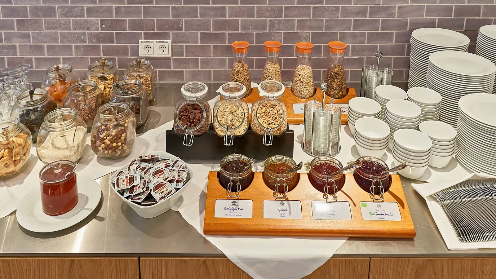 Gesundheitsreise mit Zuschuss Ihrer Krankenkasse nach Bad Schandau. Foto 8 zeigt eine Impression von Hotel Elbresidenz an der Therme oder seiner Umgebung.