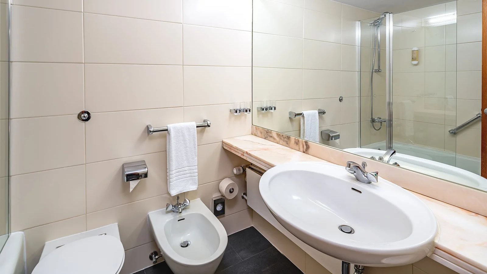 Gesundheitsreise mit Zuschuss Ihrer Krankenkasse nach Braunlage. Foto 13 zeigt eine Impression von AHORN Harz Hotel Braunlage  oder seiner Umgebung.