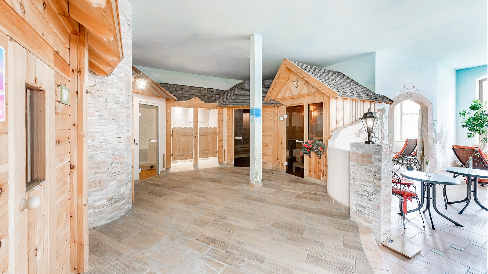 Gesundheitsreise mit Zuschuss Ihrer Krankenkasse nach Seefeld/Tirol. Foto 4 zeigt eine Impression von Hotel Zum Gourmet oder seiner Umgebung.