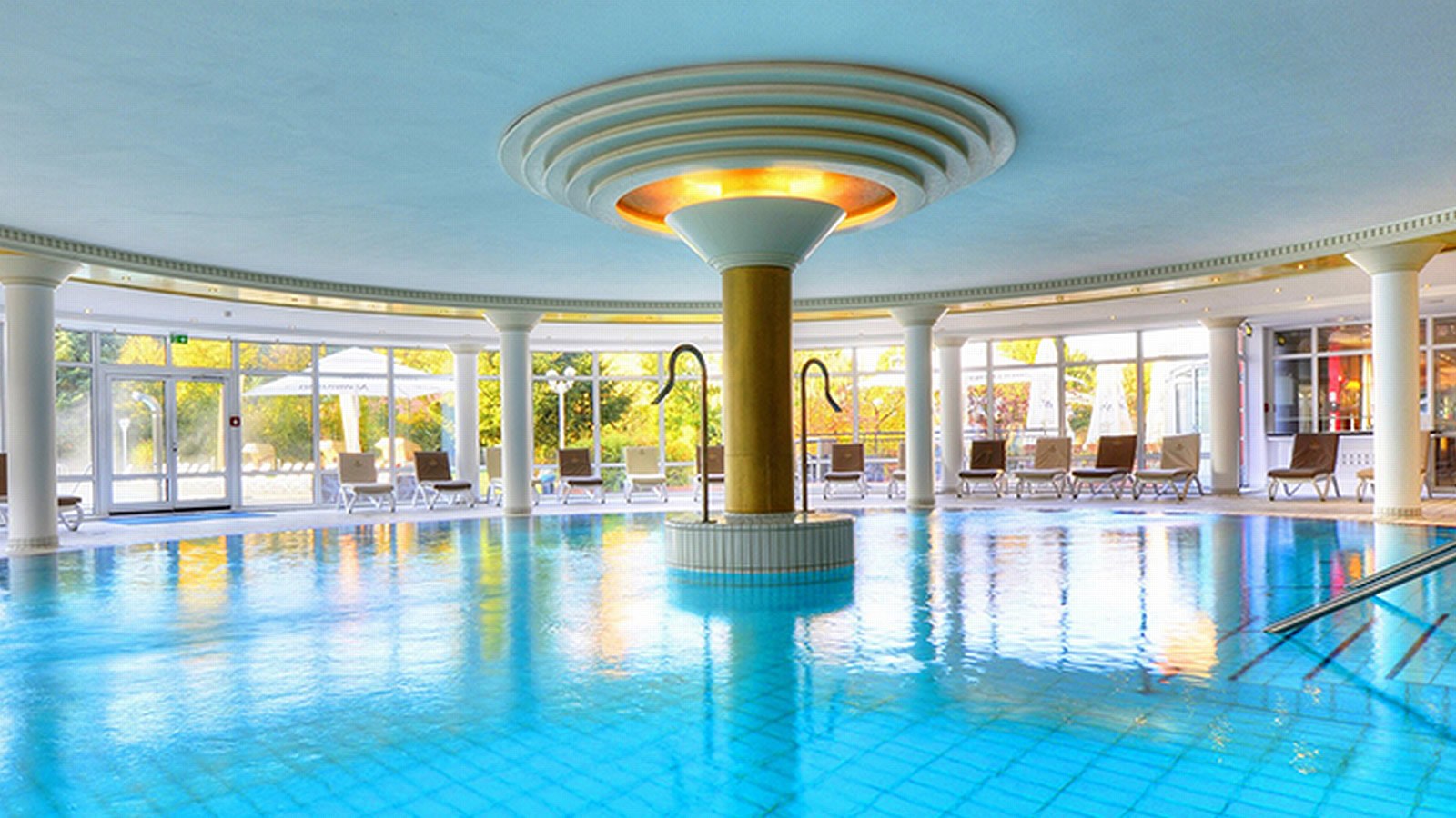 Gesundheitsreise mit Zuschuss Ihrer Krankenkasse nach Bad Gögging. Foto 2 zeigt eine Impression von The Monarch Hotel oder seiner Umgebung.