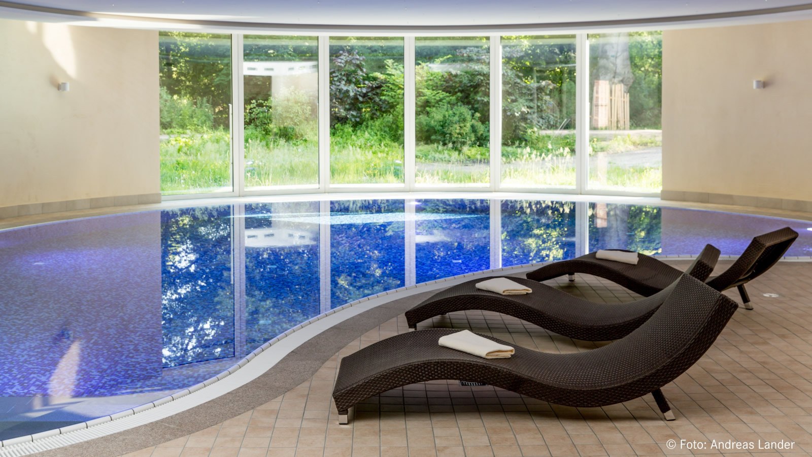 Gesundheitsreise mit Zuschuss Ihrer Krankenkasse nach Magdeburg. Foto 4 zeigt eine Impression von Dorint Herrenkrug Parkhotel oder seiner Umgebung.