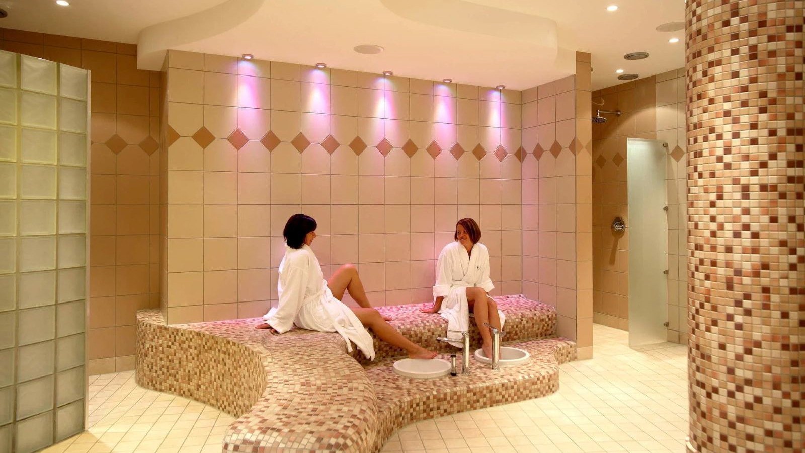 Gesundheitsreise mit Zuschuss Ihrer Krankenkasse nach Arrach. Foto 7 zeigt eine Impression von Hotel Herzog Heinrich oder seiner Umgebung.