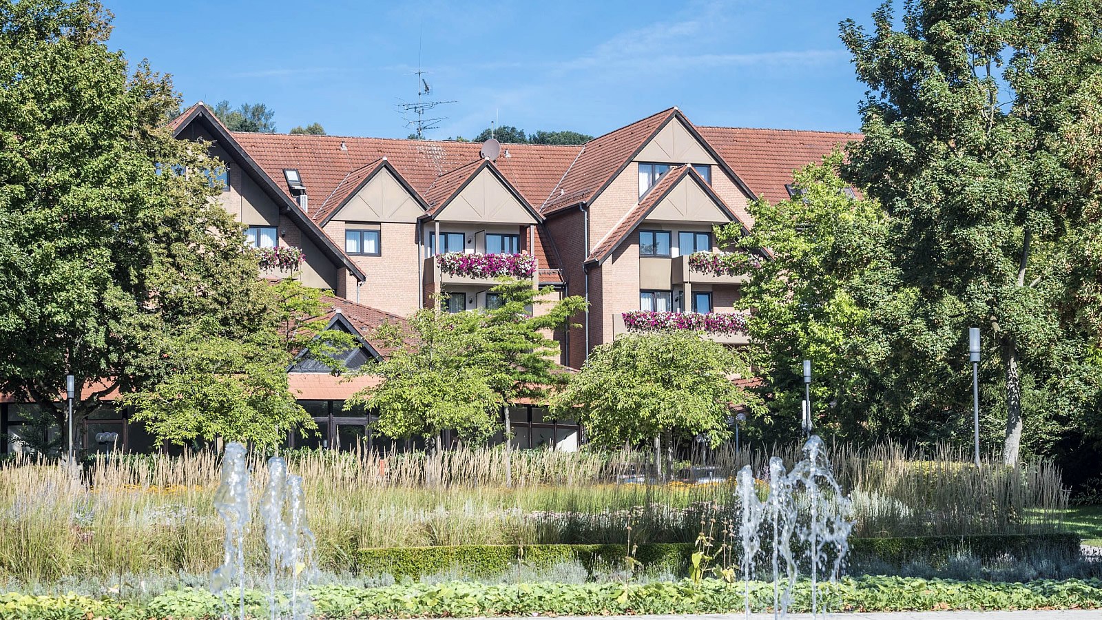 Gesundheitsreise mit Zuschuss Ihrer Krankenkasse nach Bad Hersfeld. Foto 2 zeigt eine Impression von Hotel am Kurpark oder seiner Umgebung.