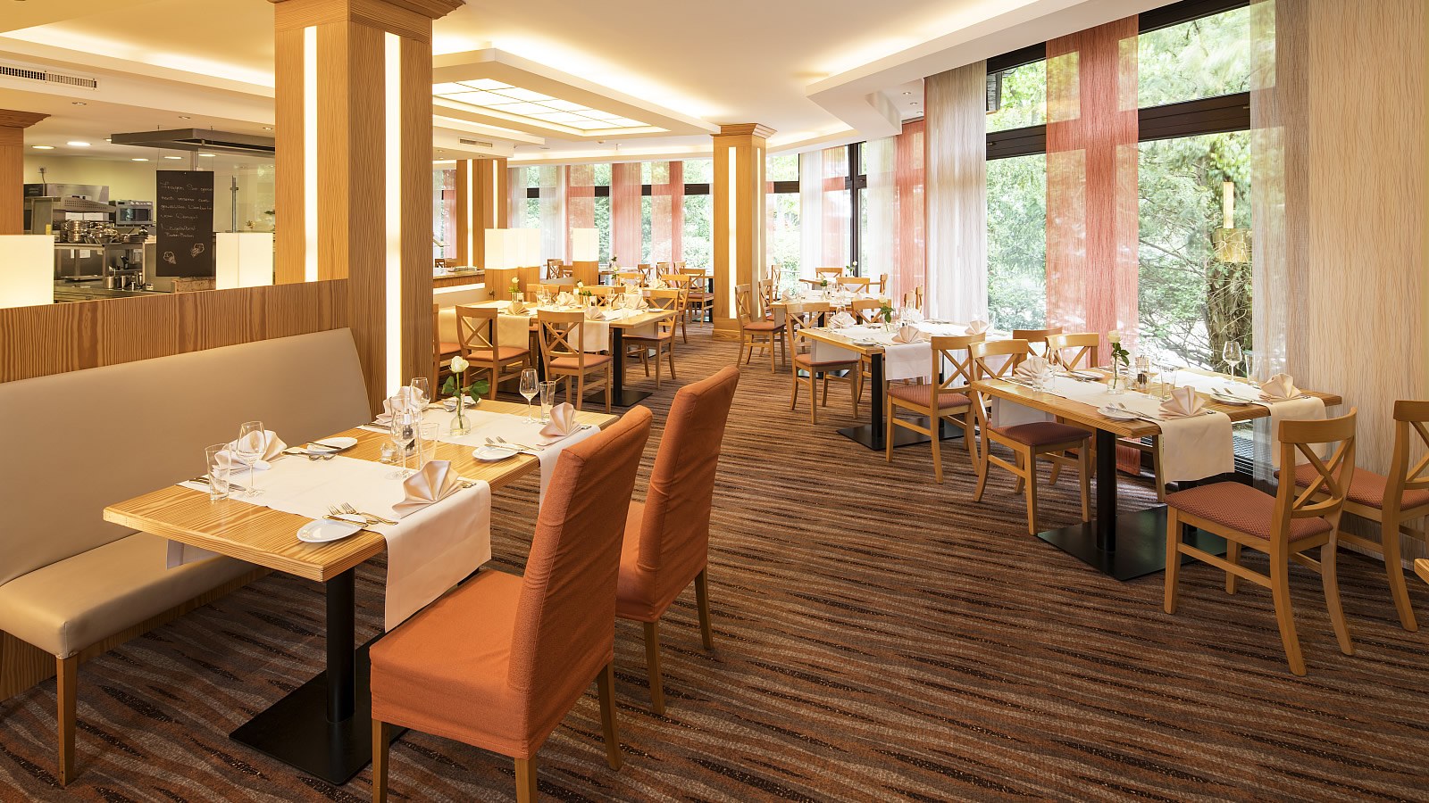 Gesundheitsreise mit Zuschuss Ihrer Krankenkasse nach Bad Hersfeld. Foto 7 zeigt eine Impression von Hotel am Kurpark oder seiner Umgebung.