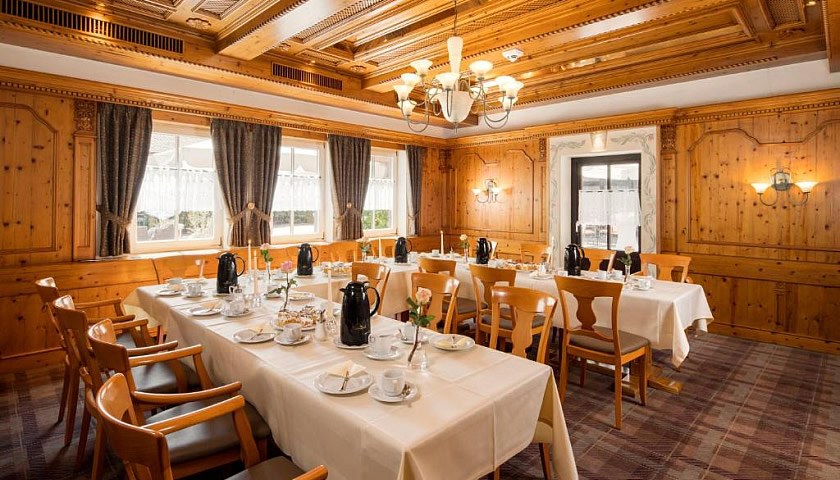 Gesundheitsreise mit Zuschuss Ihrer Krankenkasse nach Bad Hersfeld. Foto 17 zeigt eine Impression von Hotel am Kurpark oder seiner Umgebung.