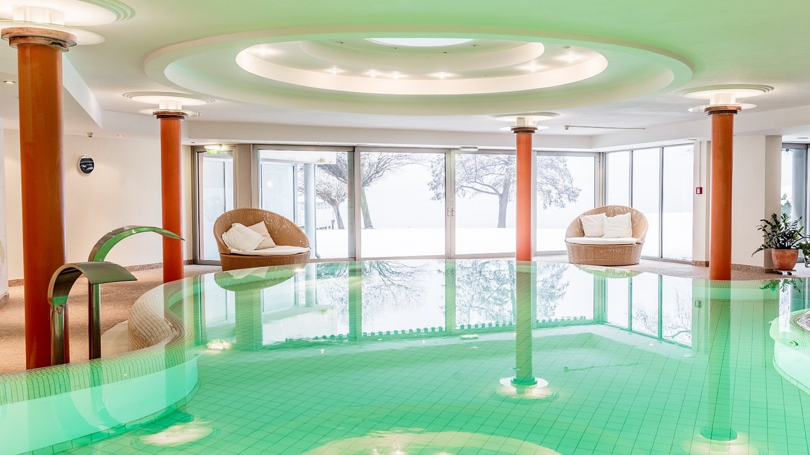 Gesundheitsreise mit Zuschuss Ihrer Krankenkasse nach Pörtschach am Wörthersee. Foto 2 zeigt eine Impression von Werzers Hotel Resort oder seiner Umgebung.