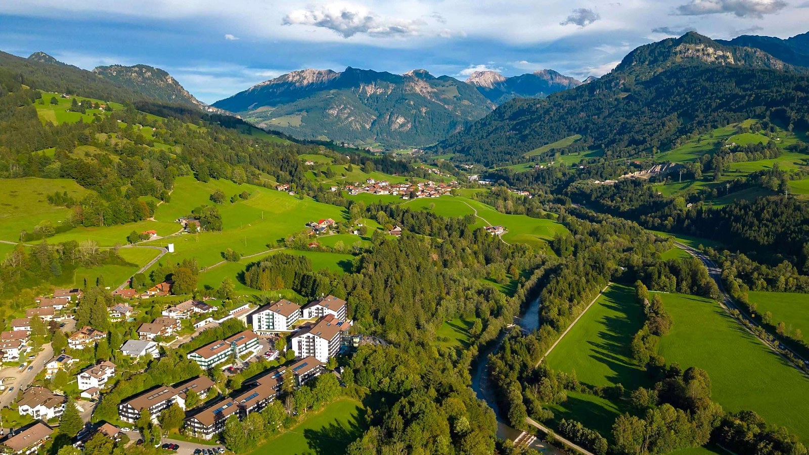 Gesundheitsreise mit Zuschuss Ihrer Krankenkasse nach Sonthofen. Das Foto zeigt einen  Blick auf Sonthofen.