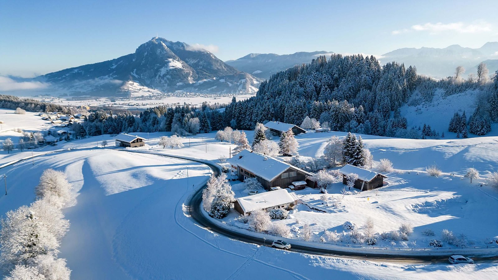 Gesundheitsreise mit Zuschuss Ihrer Krankenkasse nach Sonthofen. Das Foto zeigt den Fitnessraum im AllgäuStern Hotel Sonthofen.