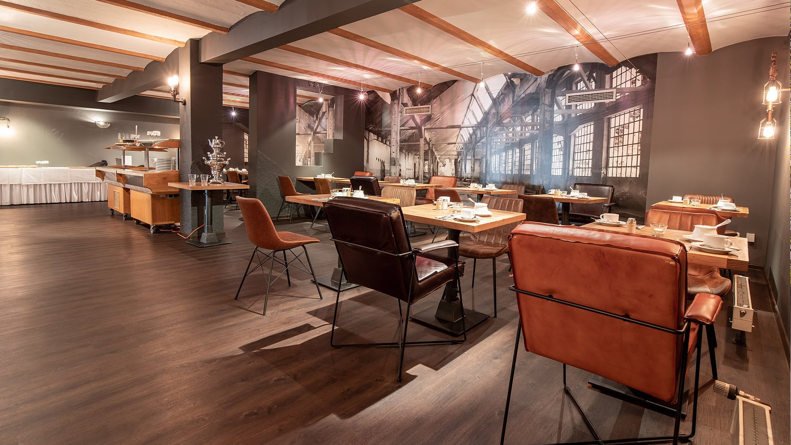 Gesundheitsreise mit Zuschuss Ihrer Krankenkasse nach Vlotho. Foto 5 zeigt eine Impression von B&K Hotels oder seiner Umgebung.