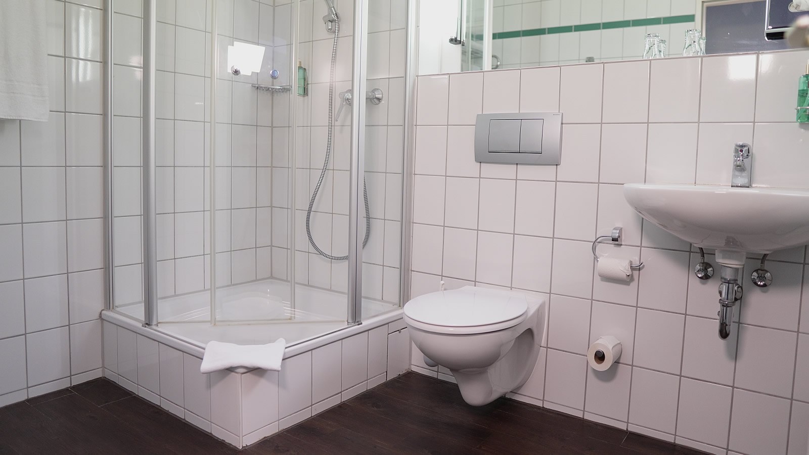 Gesundheitsreise mit Zuschuss Ihrer Krankenkasse nach Vlotho. Foto 9 zeigt eine Impression von B&K Hotels oder seiner Umgebung.