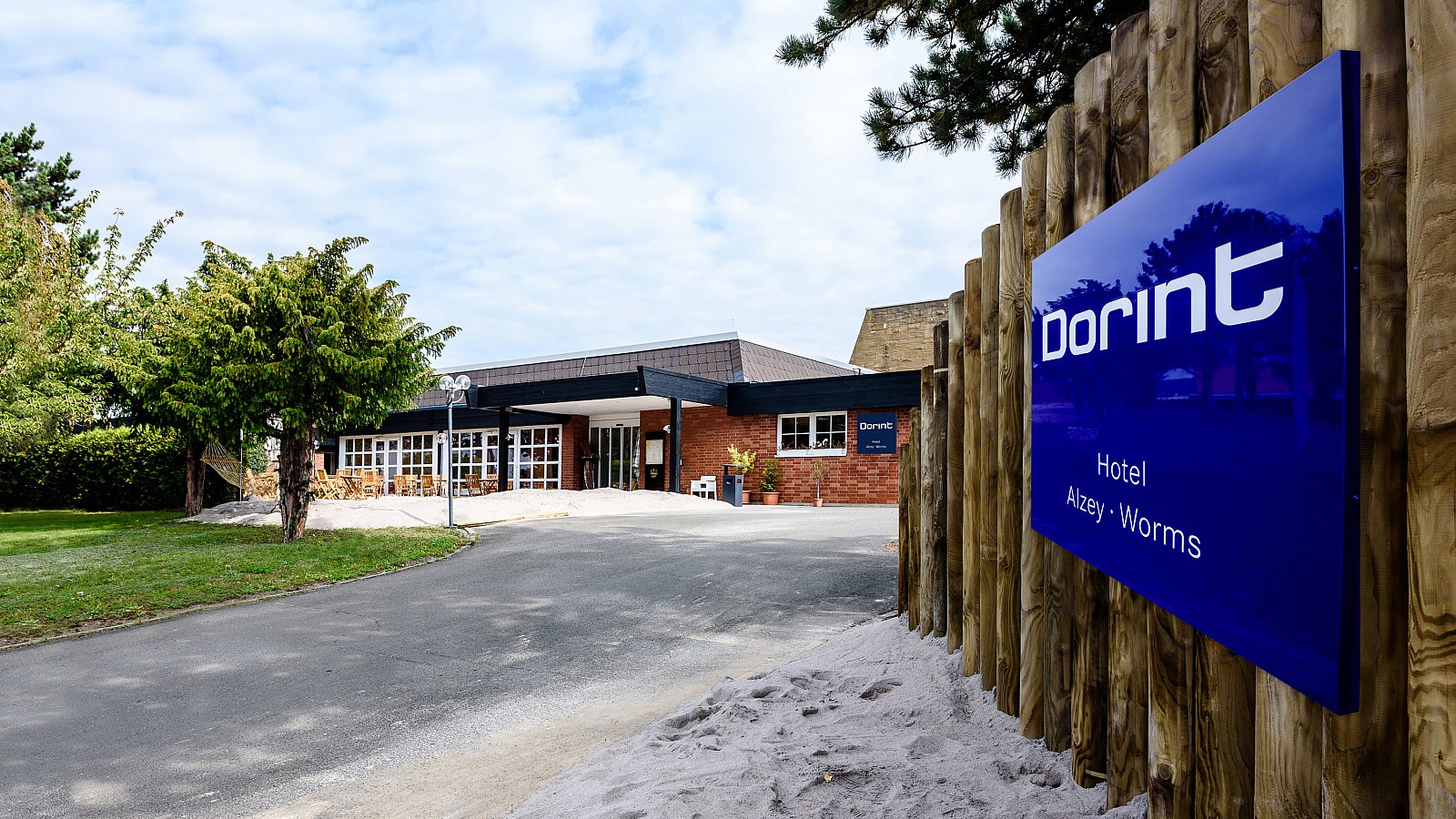 Gesundheitsreise mit Zuschuss Ihrer Krankenkasse nach Alzey. Foto 2 zeigt eine Impression von Dorint Hotel Alzey Worms oder seiner Umgebung.