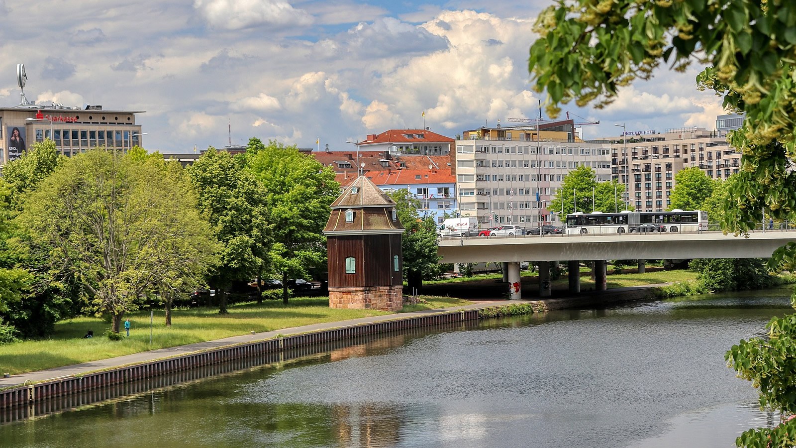 Gesundheitsreise mit Zuschuss Ihrer Krankenkasse nach Saarbrücken. Foto 16 zeigt eine Impression von Mercure Hotel Saarbrücken Süd oder seiner Umgebung.