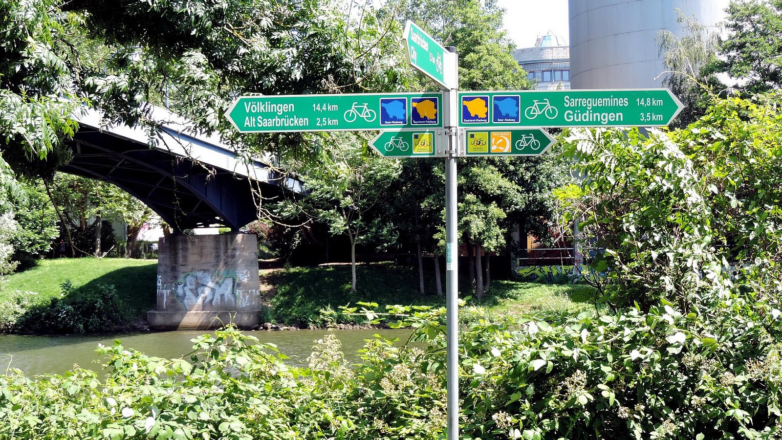 Gesundheitsreise mit Zuschuss Ihrer Krankenkasse nach Saarbrücken. Foto 17 zeigt eine Impression von Mercure Hotel Saarbrücken Süd oder seiner Umgebung.