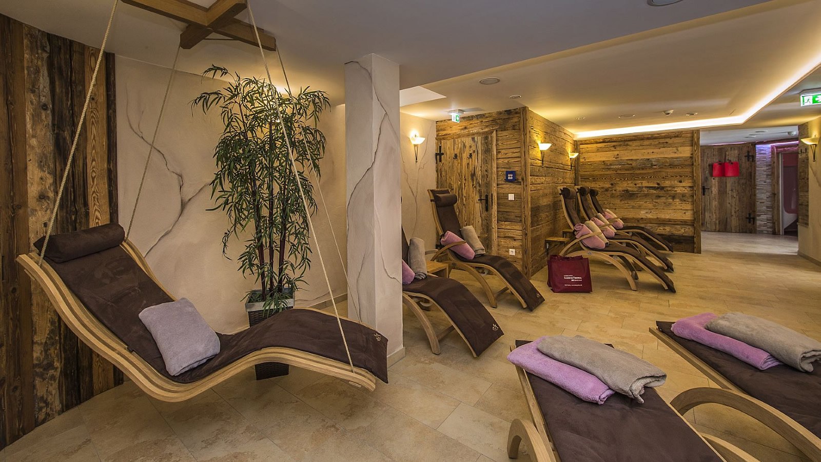 Gesundheitsreise mit Zuschuss Ihrer Krankenkasse nach Bad Füssing. Foto 3 zeigt eine Impression von Johannesbad Thermalhotel Ludwig Thoma oder seiner Umgebung.