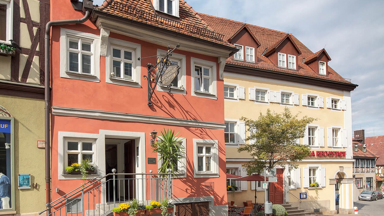 Gesundheitsreise mit Zuschuss Ihrer Krankenkasse nach Bad Windsheim. Foto 3 zeigt eine Impression von ARVENA Reichsstadt Hotel oder seiner Umgebung.