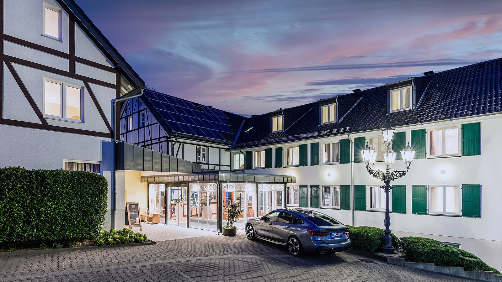 Gesundheitsreise mit Zuschuss Ihrer Krankenkasse nach Wuppertal. Foto 1 zeigt eine Impression von Waldhotel Eskeshof oder seiner Umgebung.