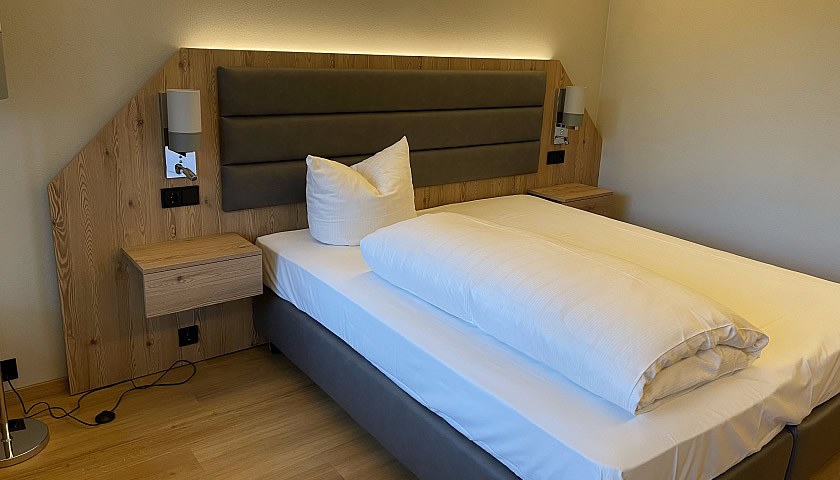 Gesundheitsreise mit Zuschuss Ihrer Krankenkasse nach Berg am Starnberger See. Foto 13 zeigt eine Impression von Hotel Schloss Berg oder seiner Umgebung.