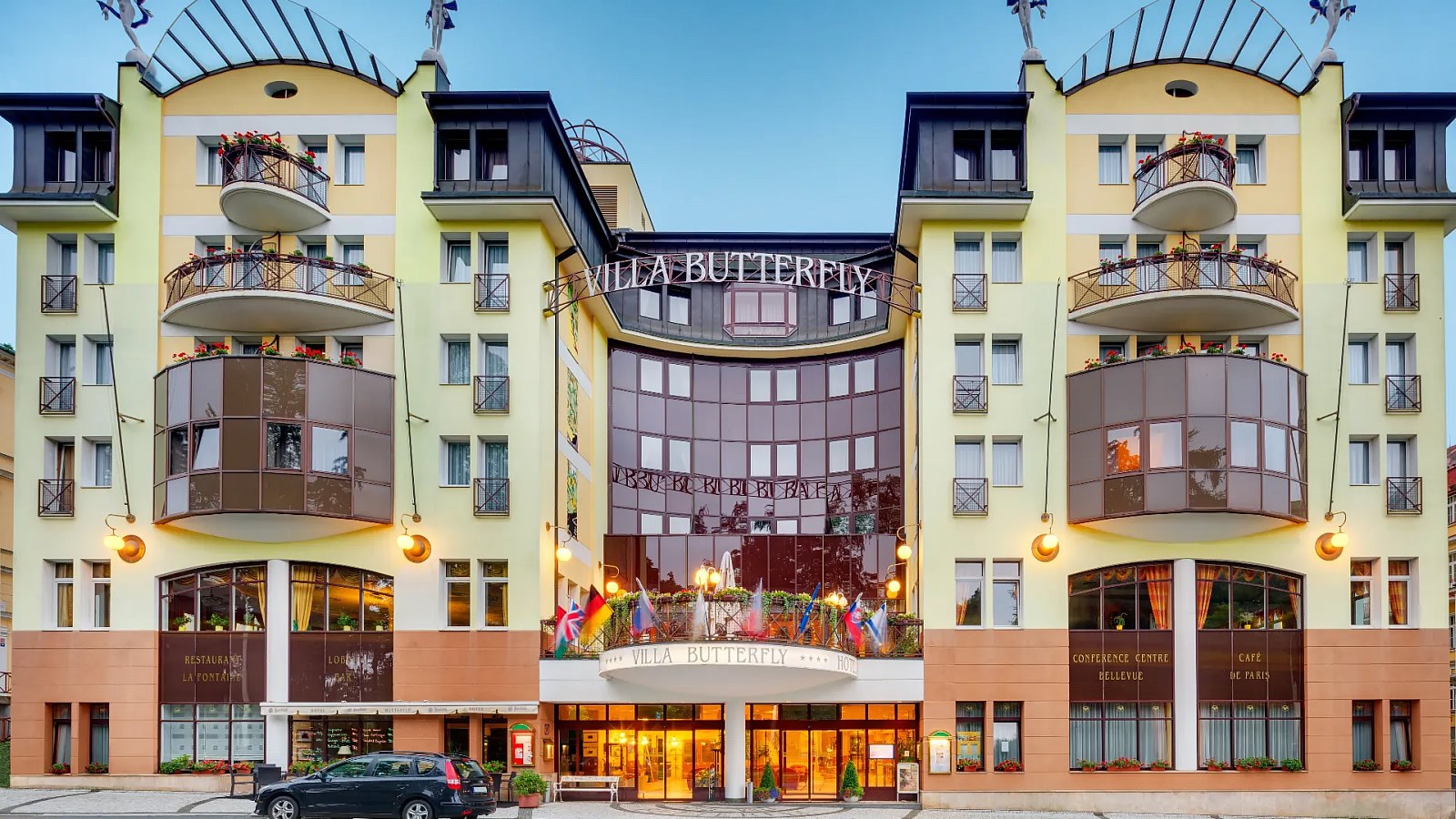 Gesundheitsreise mit Zuschuss Ihrer Krankenkasse nach Marienbad. Foto 2 zeigt eine Impression von Ensana Butterfly Health Spa Hotel oder seiner Umgebung.