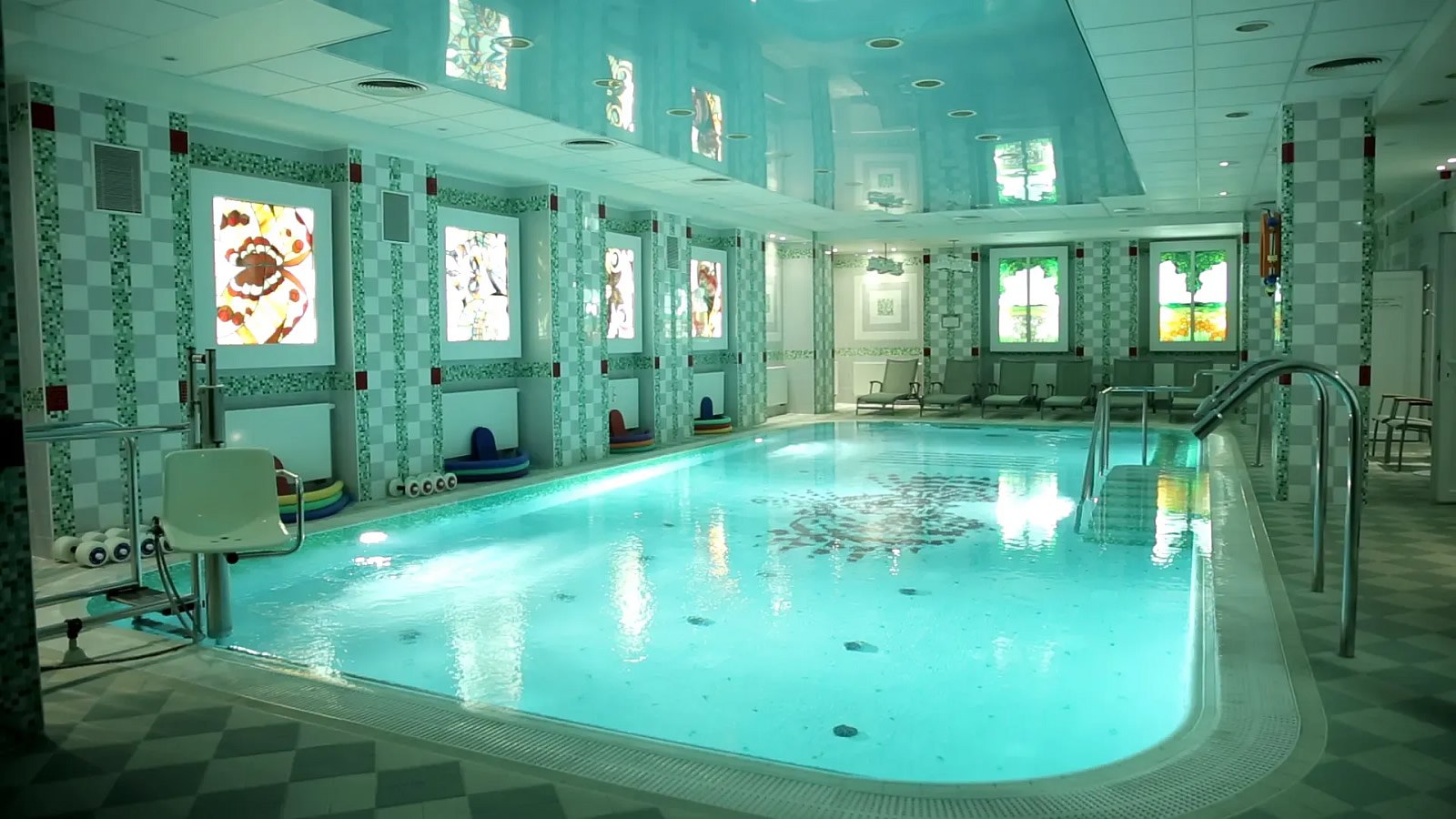 Gesundheitsreise mit Zuschuss Ihrer Krankenkasse nach Marienbad. Foto 4 zeigt eine Impression von Ensana Butterfly Health Spa Hotel oder seiner Umgebung.