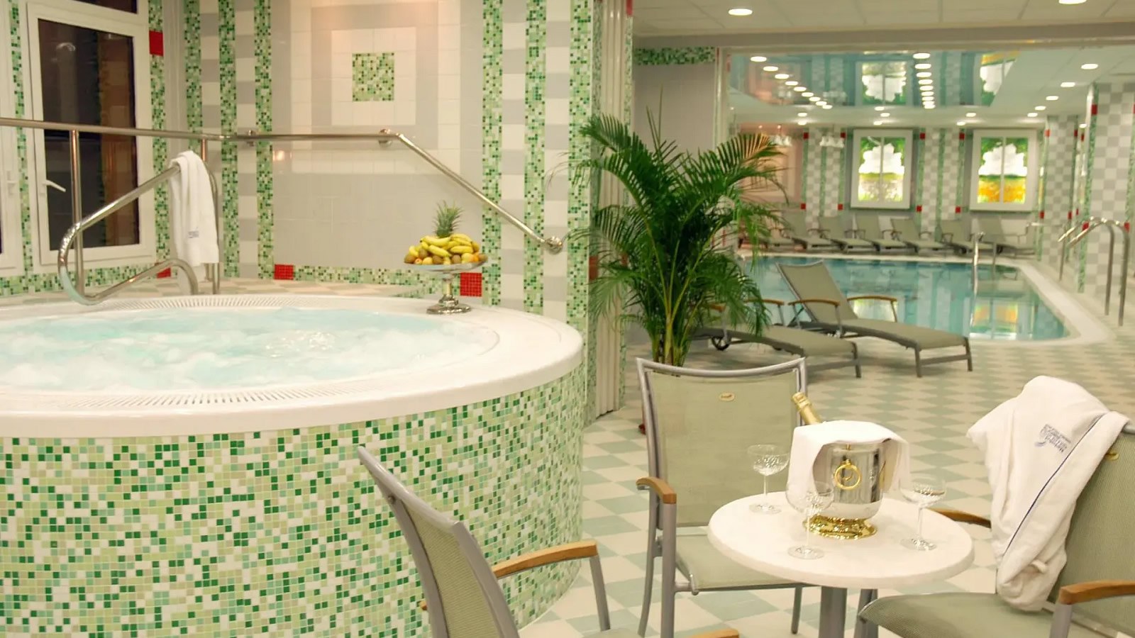 Gesundheitsreise mit Zuschuss Ihrer Krankenkasse nach Marienbad. Foto 7 zeigt eine Impression von Ensana Butterfly Health Spa Hotel oder seiner Umgebung.