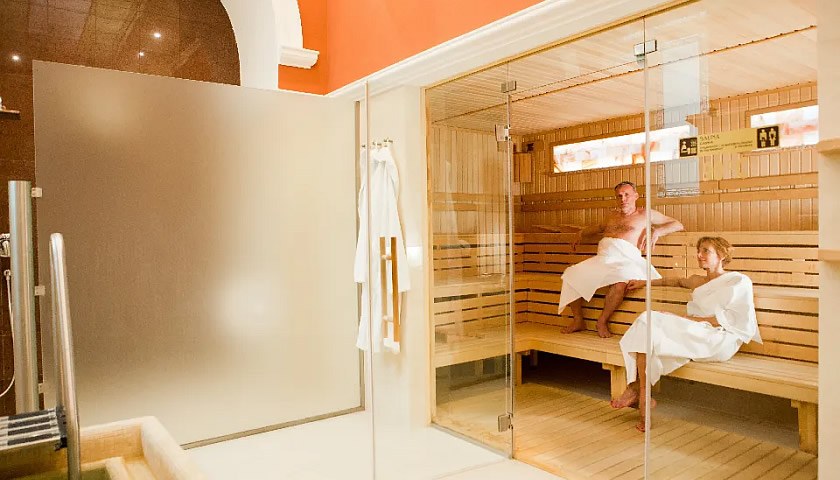 Gesundheitsreise mit Zuschuss Ihrer Krankenkasse nach Marienbad. Foto 11 zeigt eine Impression von Ensana Butterfly Health Spa Hotel oder seiner Umgebung.