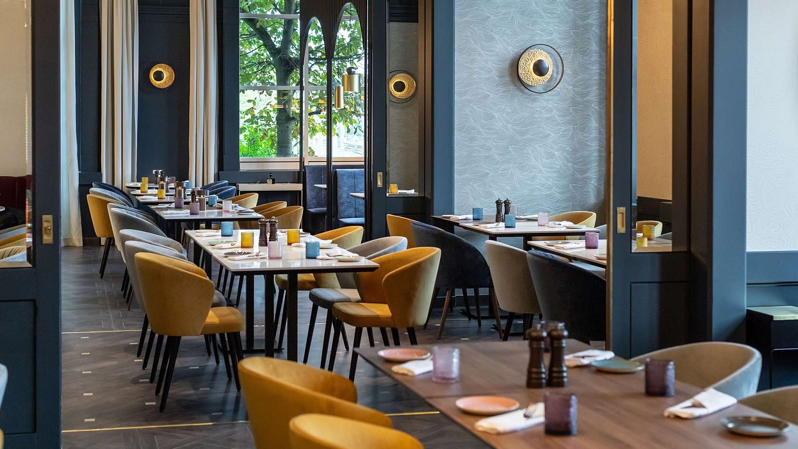 Gesundheitsreise mit Zuschuss Ihrer Krankenkasse nach Stuttgart. Das Foto zeigt eine Impression von Pullman Stuttgart Fontana oder seiner Umgebung.