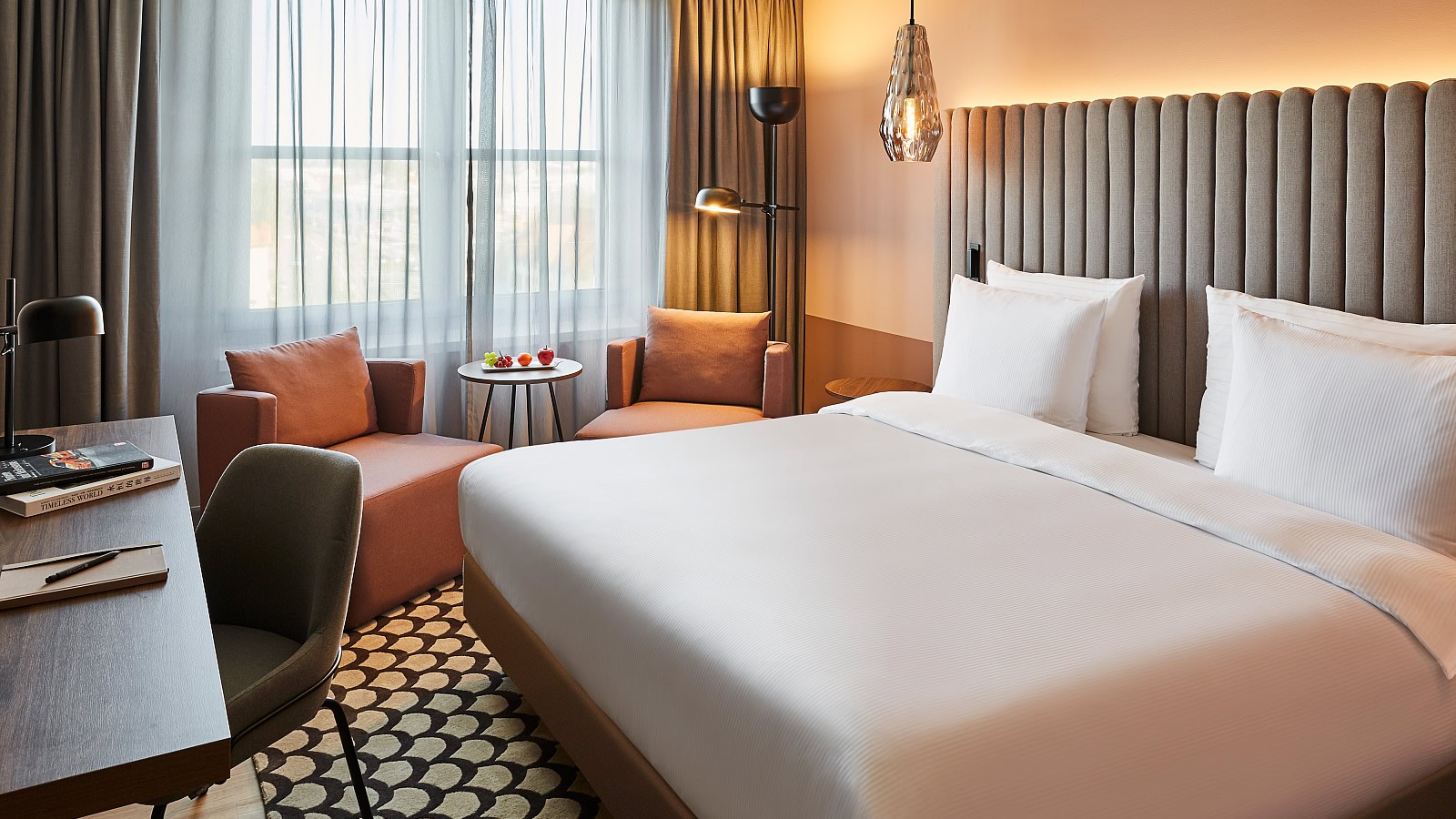 Gesundheitsreise mit Zuschuss Ihrer Krankenkasse nach Stuttgart. Das Foto zeigt ein Doppelzimmer im Pullman Stuttgart Fontana.