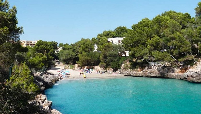 Gesundheitsreise mit Zuschuss Ihrer Krankenkasse nach Cala Serena. Foto 12 zeigt eine Impression von ROBINSON Cala Serena oder seiner Umgebung.