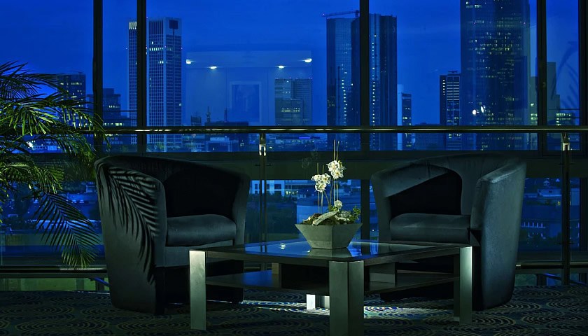 Gesundheitsreise mit Zuschuss Ihrer Krankenkasse nach Frankfurt. Foto 15 zeigt eine Impression von Maritim Hotel oder seiner Umgebung.