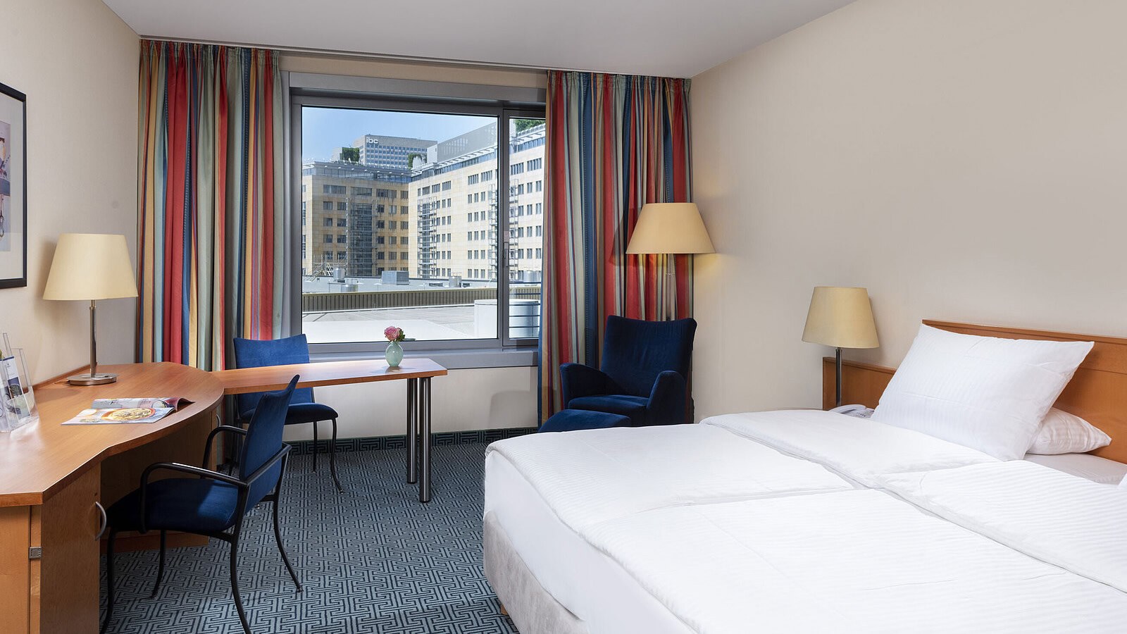 Gesundheitsreise mit Zuschuss Ihrer Krankenkasse nach Frankfurt. Foto 17 zeigt eine Impression von Maritim Hotel oder seiner Umgebung.