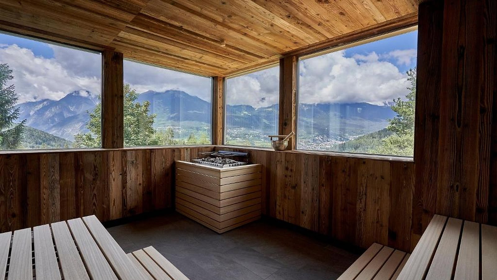 Gesundheitsreise mit Zuschuss Ihrer Krankenkasse nach Arzl im Pitztal. Foto 4 zeigt eine Impression von Hotel Arzlerhof oder seiner Umgebung.