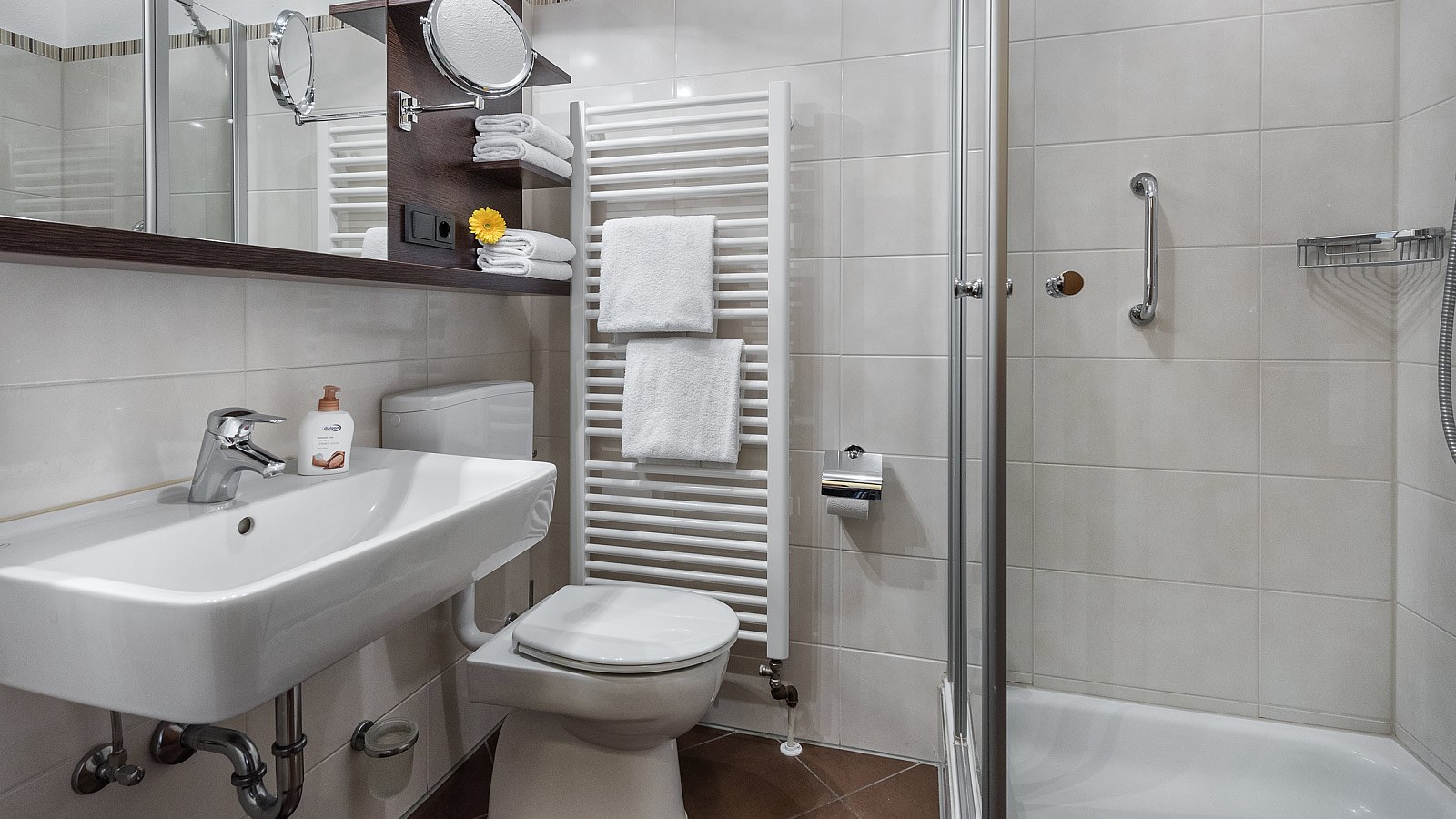 Gesundheitsreise mit Zuschuss Ihrer Krankenkasse nach Bad Füssing. Foto 11 zeigt eine Impression von Johannesbad Hotel Füssinger Hof oder seiner Umgebung.