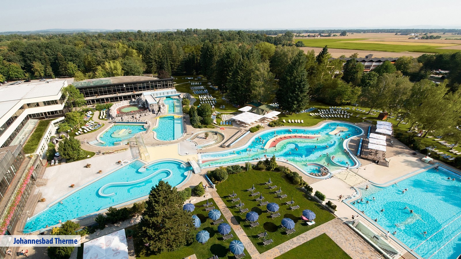 Gesundheitsreise mit Zuschuss Ihrer Krankenkasse nach Bad Füssing. Foto 1 zeigt eine Impression von Johannesbad Hotel Königshof oder seiner Umgebung.