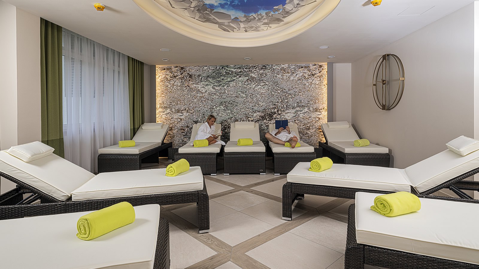 Gesundheitsreise mit Zuschuss Ihrer Krankenkasse nach Bad Füssing. Foto 11 zeigt eine Impression von Johannesbad Hotel Königshof oder seiner Umgebung.