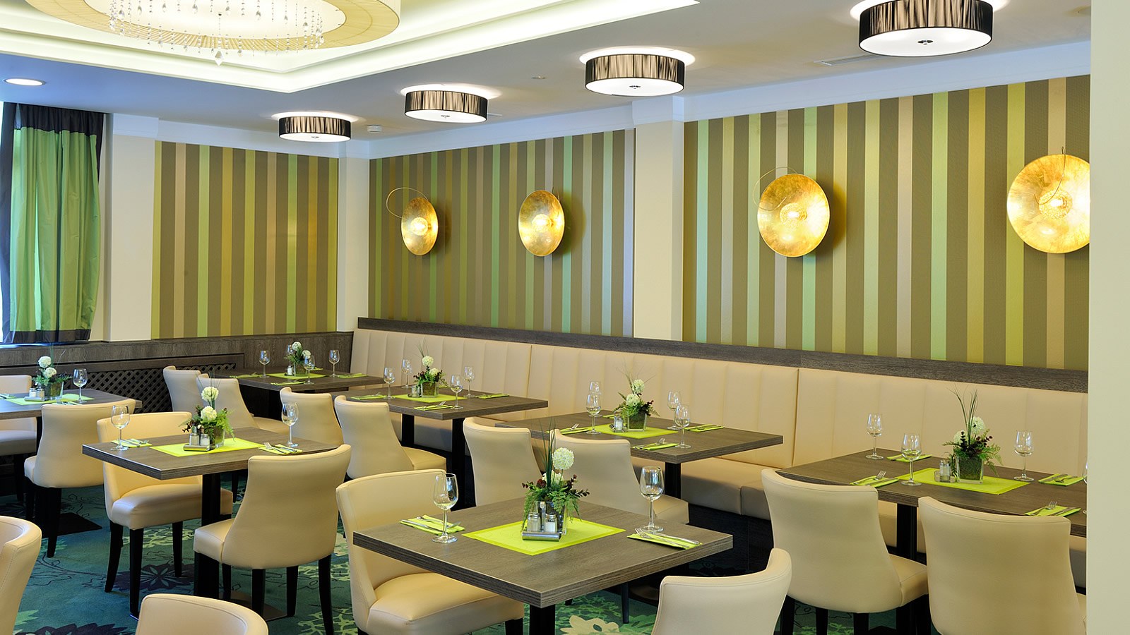 Gesundheitsreise mit Zuschuss Ihrer Krankenkasse nach Bad Füssing. Foto 16 zeigt eine Impression von Johannesbad Hotel Königshof oder seiner Umgebung.