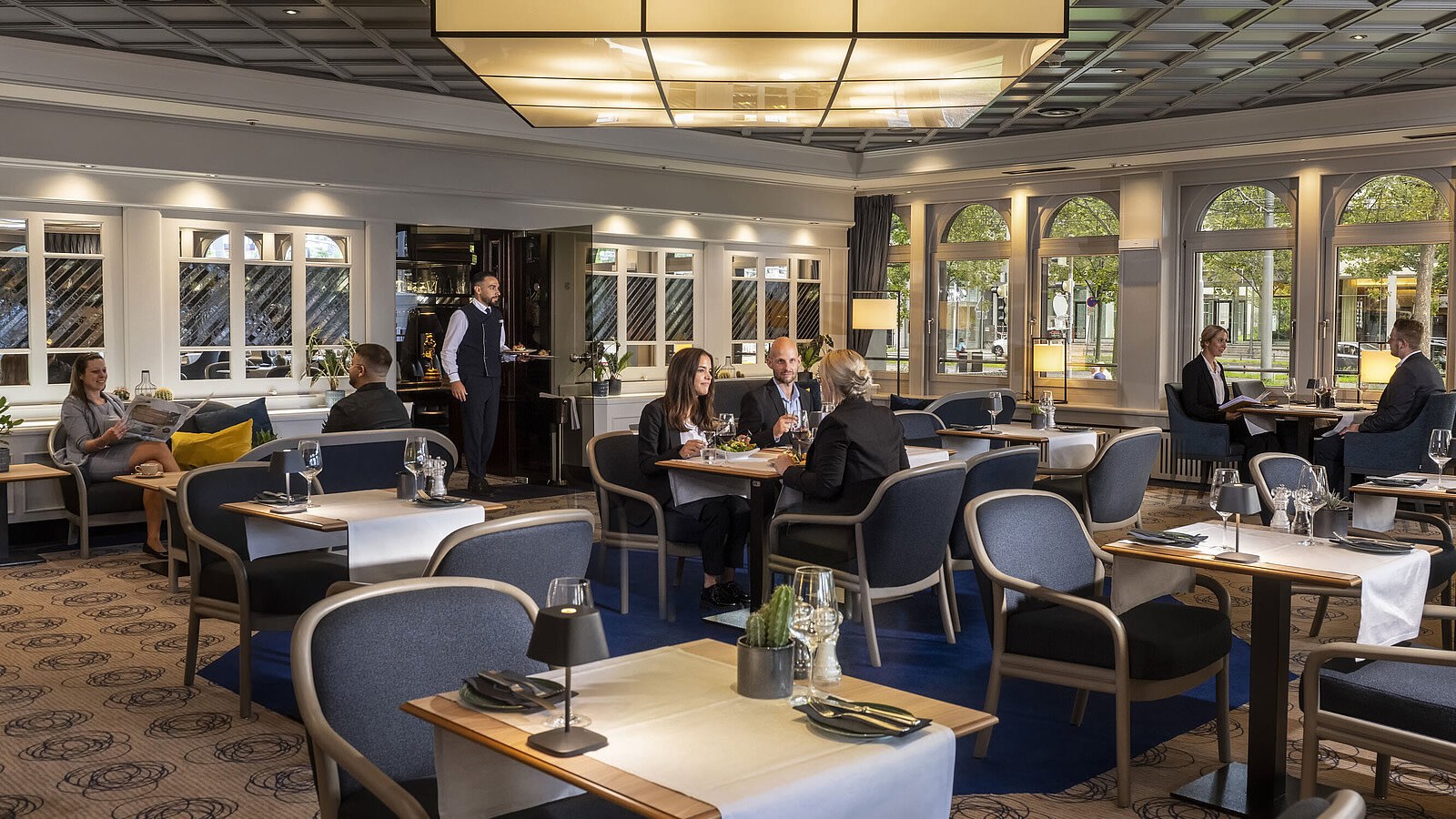 Gesundheitsreise mit Zuschuss Ihrer Krankenkasse nach Darmstadt. Foto 5 zeigt eine Impression von Maritim Hotel oder seiner Umgebung.