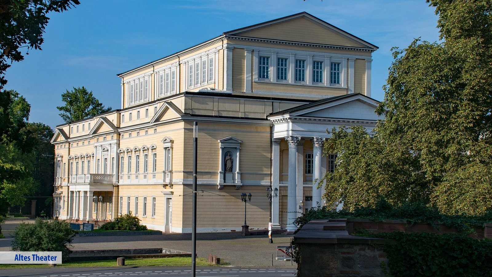 Gesundheitsreise mit Zuschuss Ihrer Krankenkasse nach Darmstadt. Foto 14 zeigt eine Impression von Maritim Hotel oder seiner Umgebung.