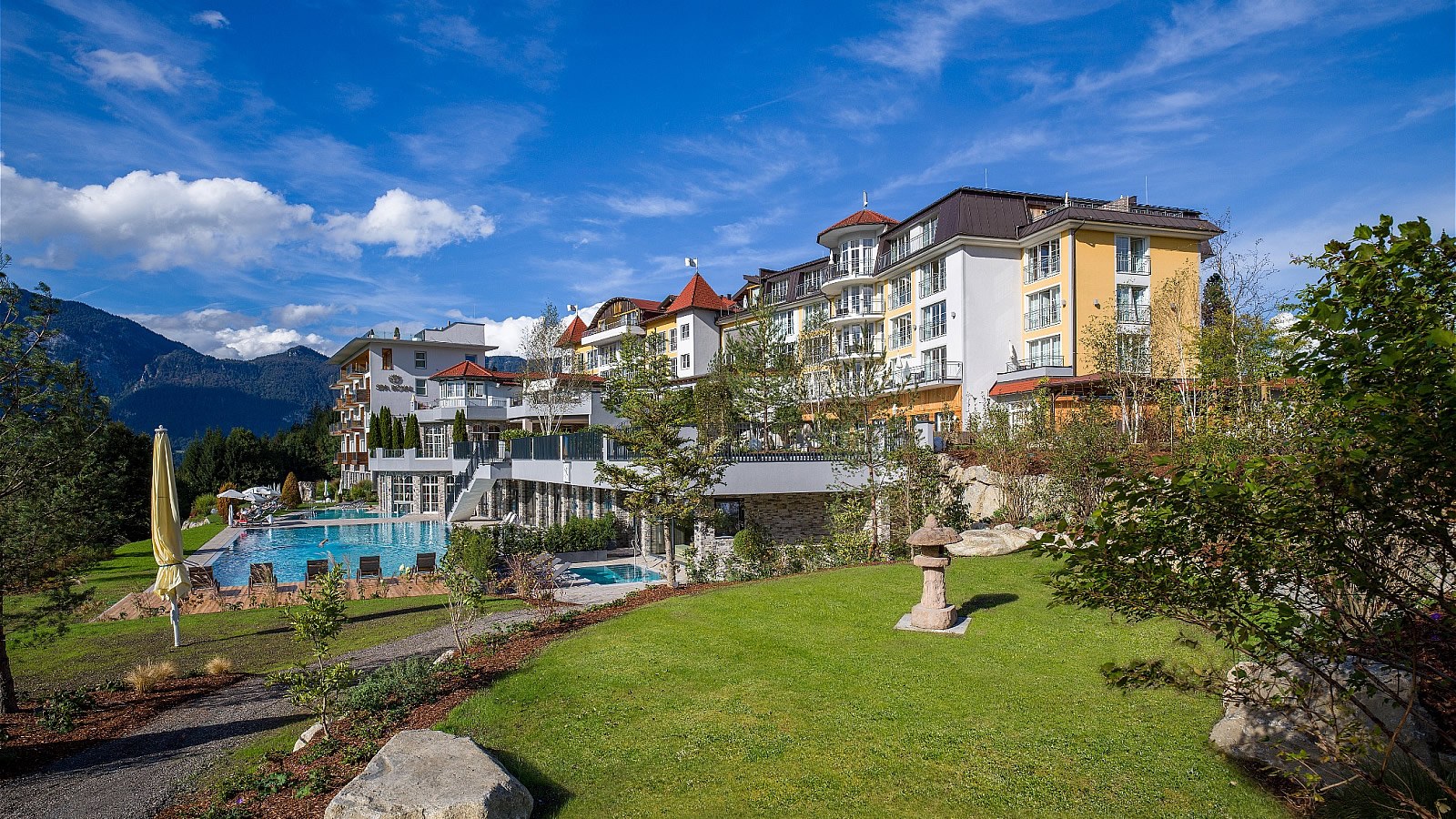 Gesundheitsreise mit Zuschuss Ihrer Krankenkasse nach Bad Häring. Foto 19 zeigt eine Impression von Hotel Panorama Royal oder seiner Umgebung.