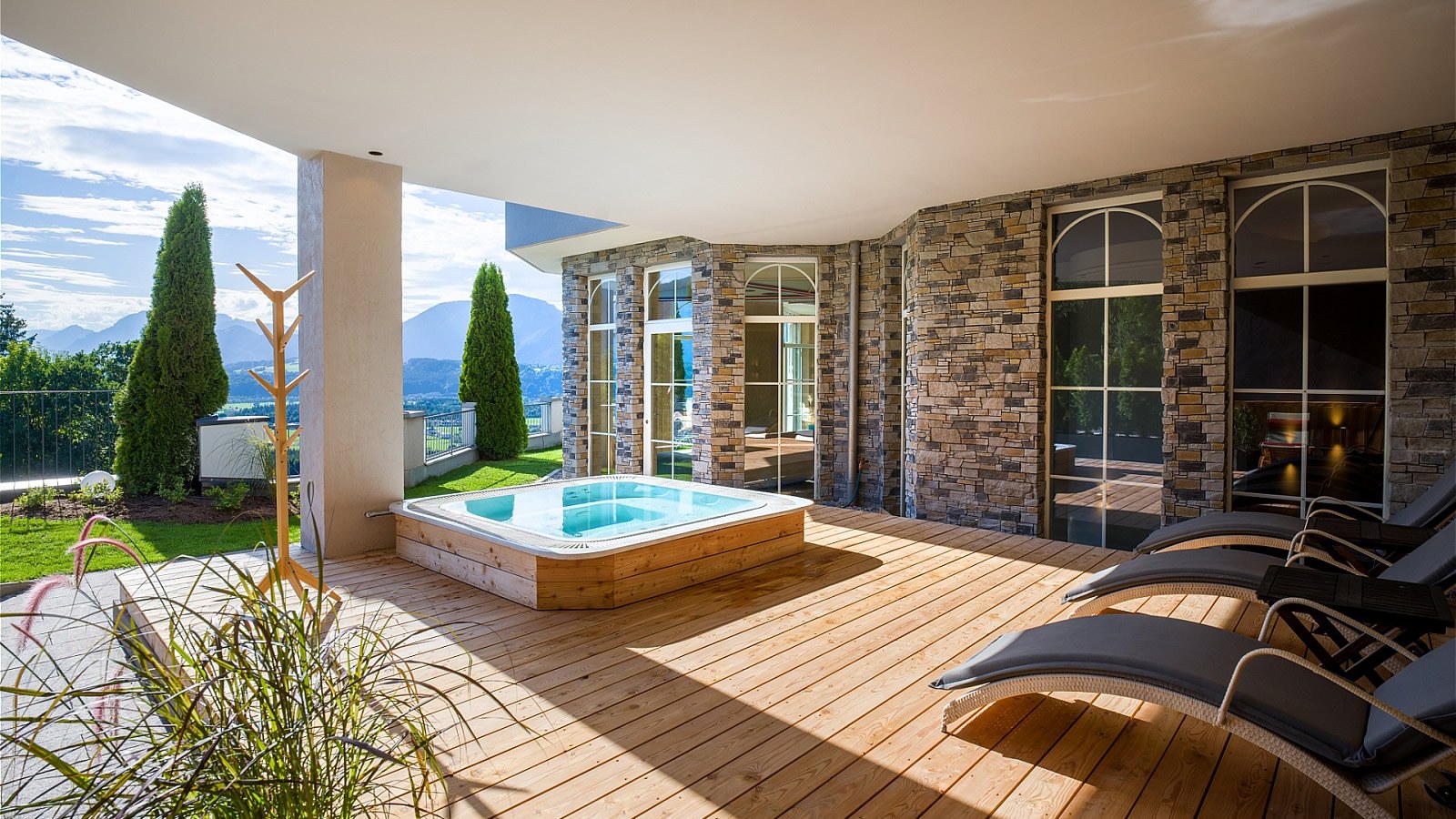 Gesundheitsreise mit Zuschuss Ihrer Krankenkasse nach Bad Häring. Foto 27 zeigt eine Impression von Hotel Panorama Royal oder seiner Umgebung.